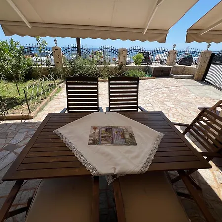 Metaxenia's House 101 Tatil Evi