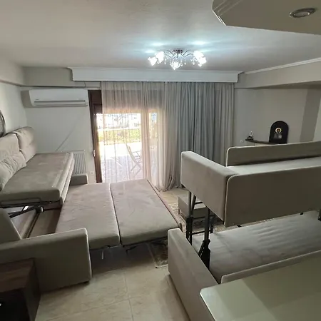 Metaxenia's House 101 *