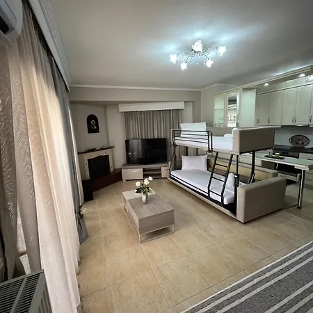 Metaxenia's House 101 * Nea Skioni