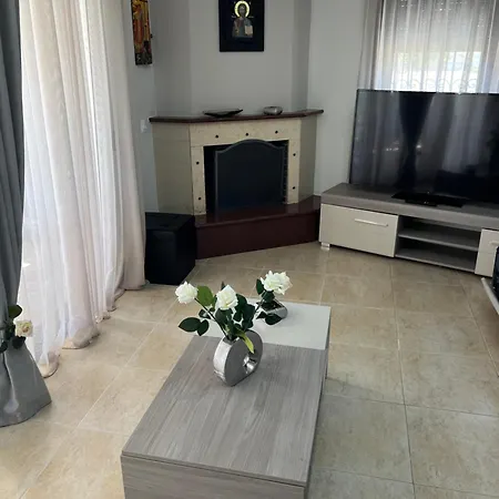 Metaxenia's House 101 Holiday home *