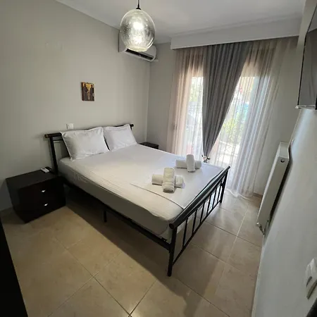 Metaxenia's House 101 * Nea Skioni